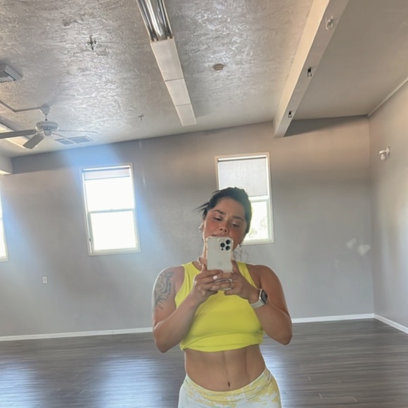 Meet your Posher, Cintia magdalena - Picture 1 of 1